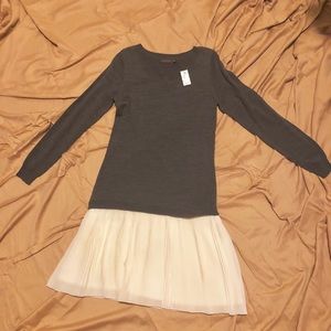 Women’s sweater dress, attached pleated skirt, M